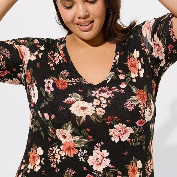 TORRID Women's Favorite V-Neck Super Soft Jersey Tunic Tee 2X NWT PLUS SIZE - Picture 4 of 6